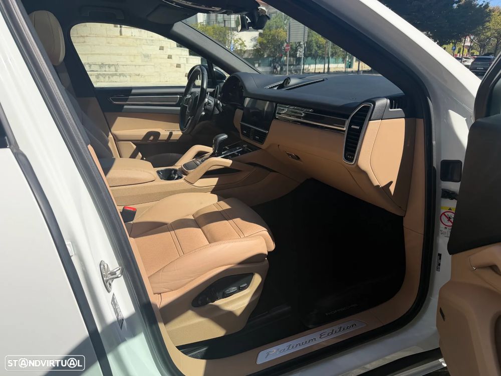 Porsche Cayenne E-Hybrid Tiptronic S Black Edition — fotografia 5