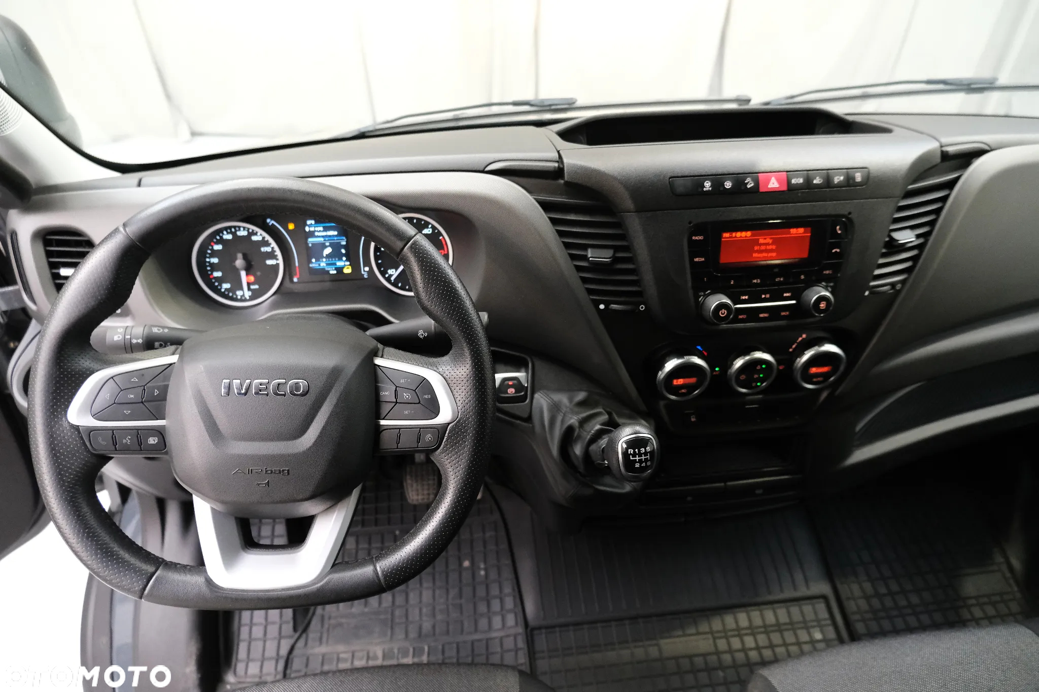 Iveco 35S18H - 8