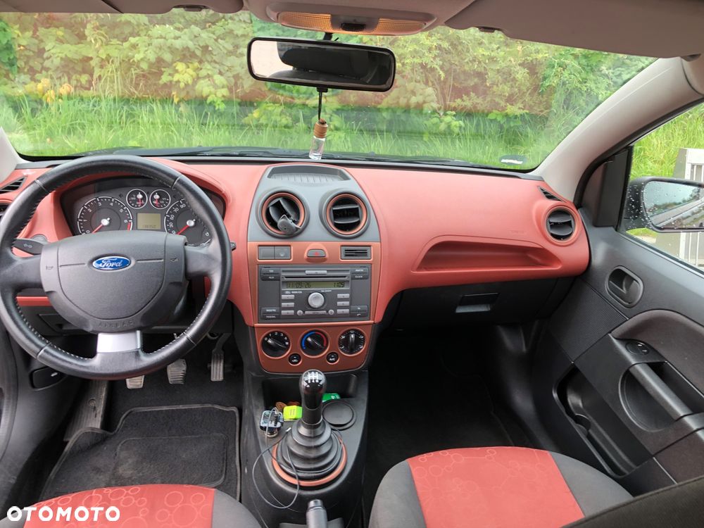 Ford Fiesta 1.3 - 5
