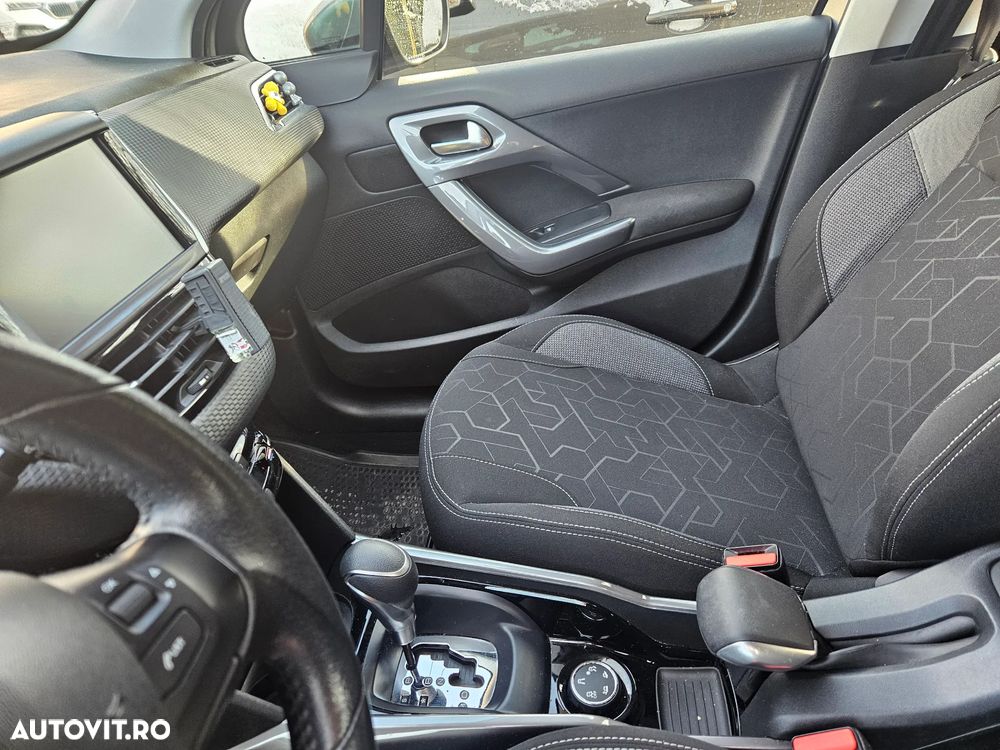 Peugeot 2008 1.2 PureTech Turbo EAT6 S&S Allure - 11