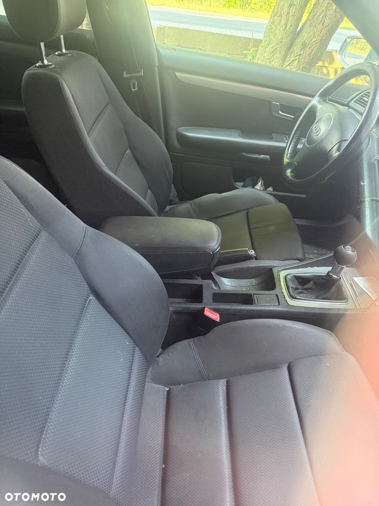Audi A4 Limousine - 5