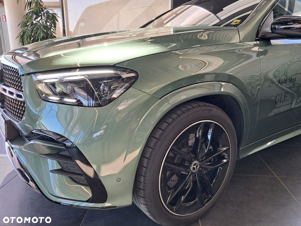 Mercedes-Benz GLE - 22