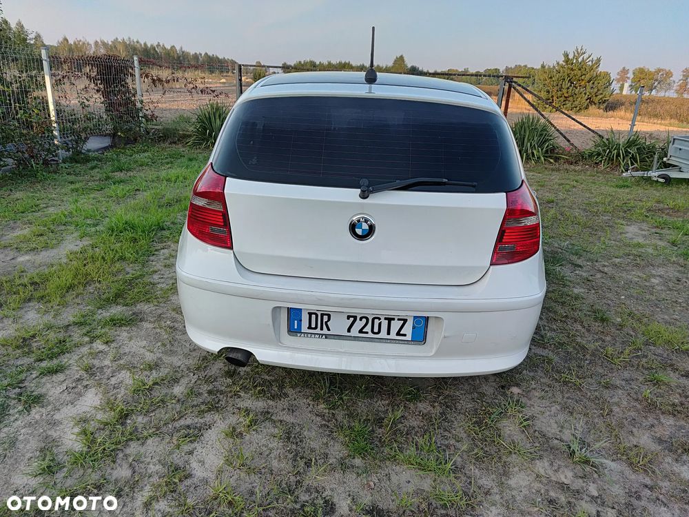 BMW Seria 1 118d - 11