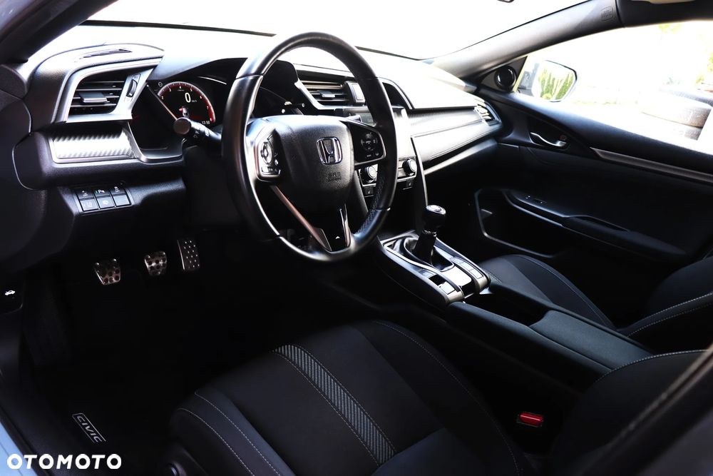 Honda Civic 1.5 i-VTEC Turbo Sport - 18