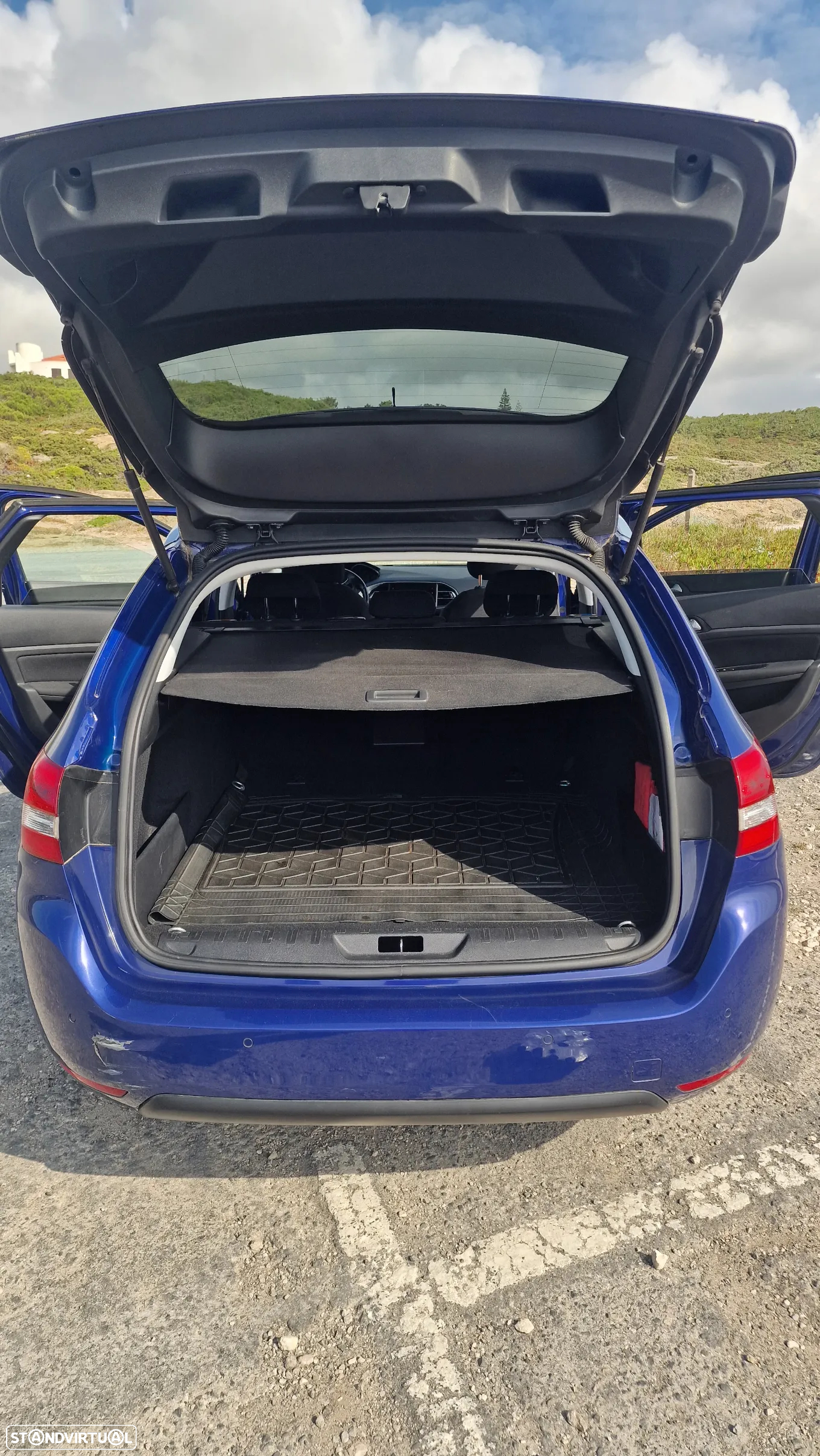 Peugeot 308 1.5 BlueHDi Style - 11