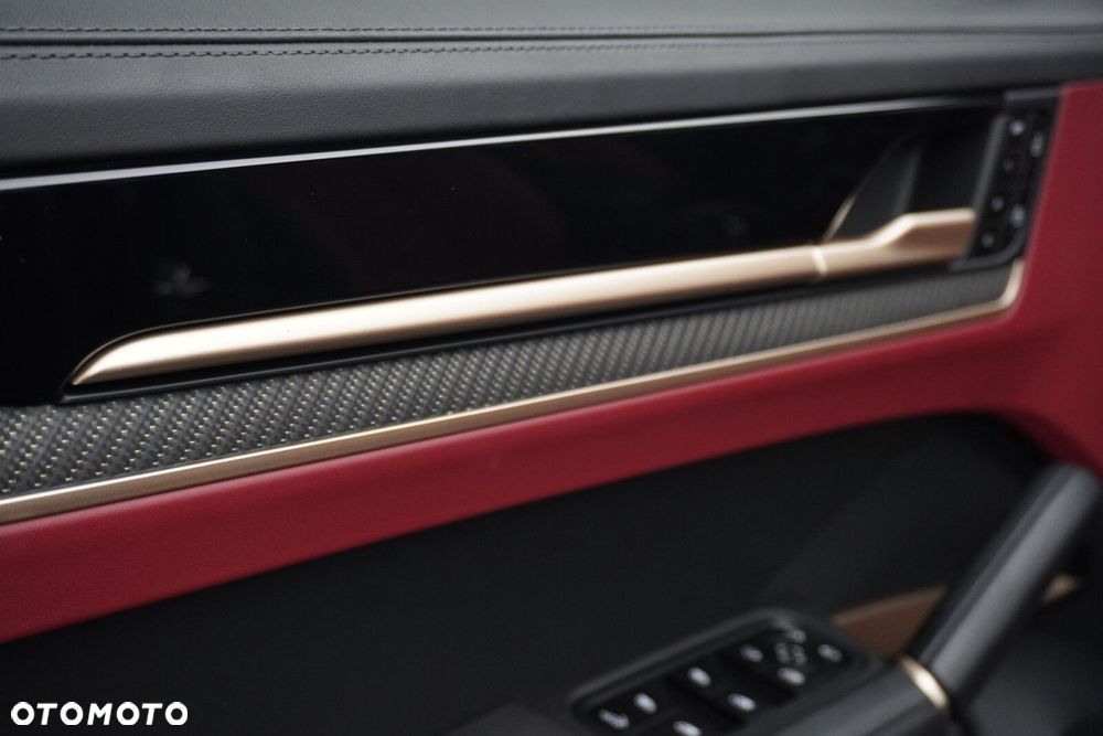 Porsche Cayenne - 19