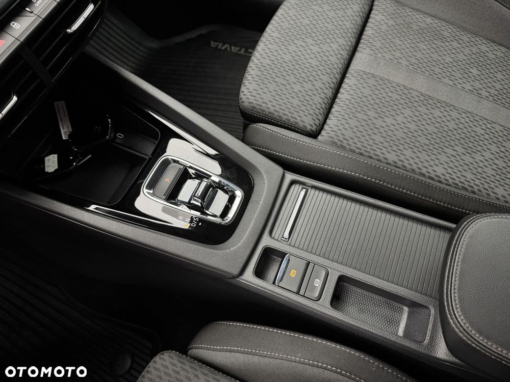 Skoda Octavia 2.0 TDI Ambition DSG - 27
