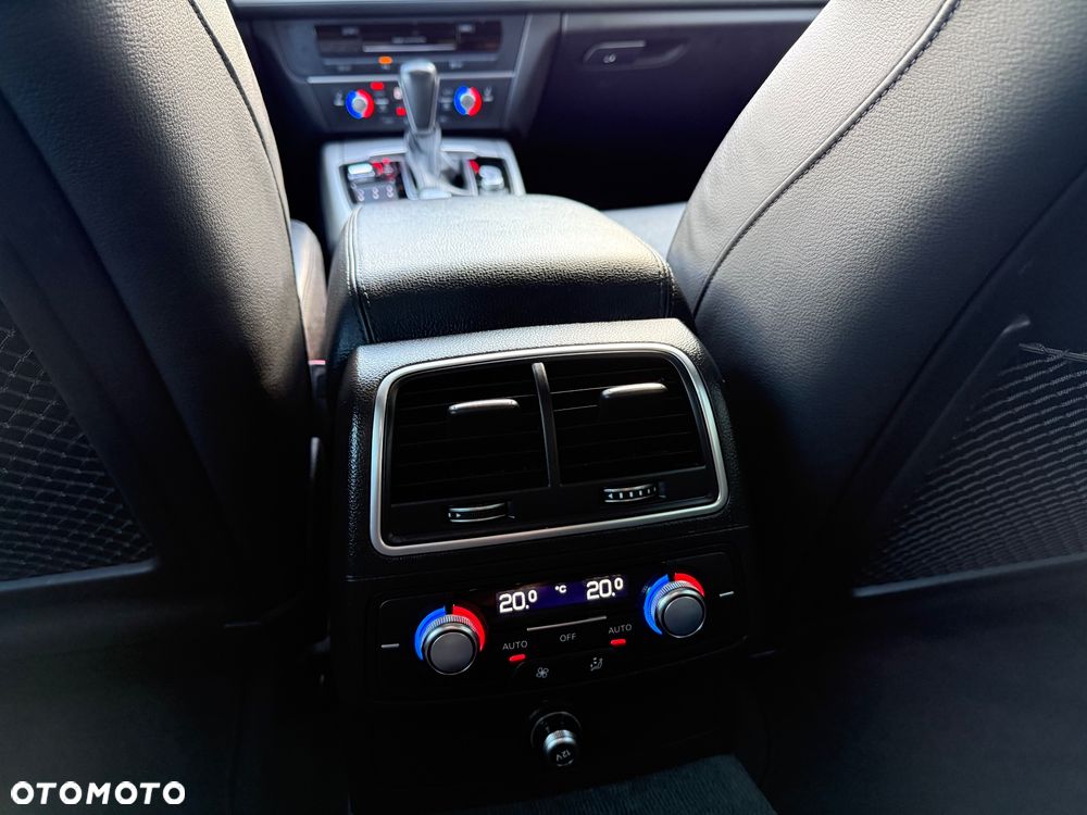 Audi A6 Avant 2.0 TDI Ultra DPF S tronic - 18