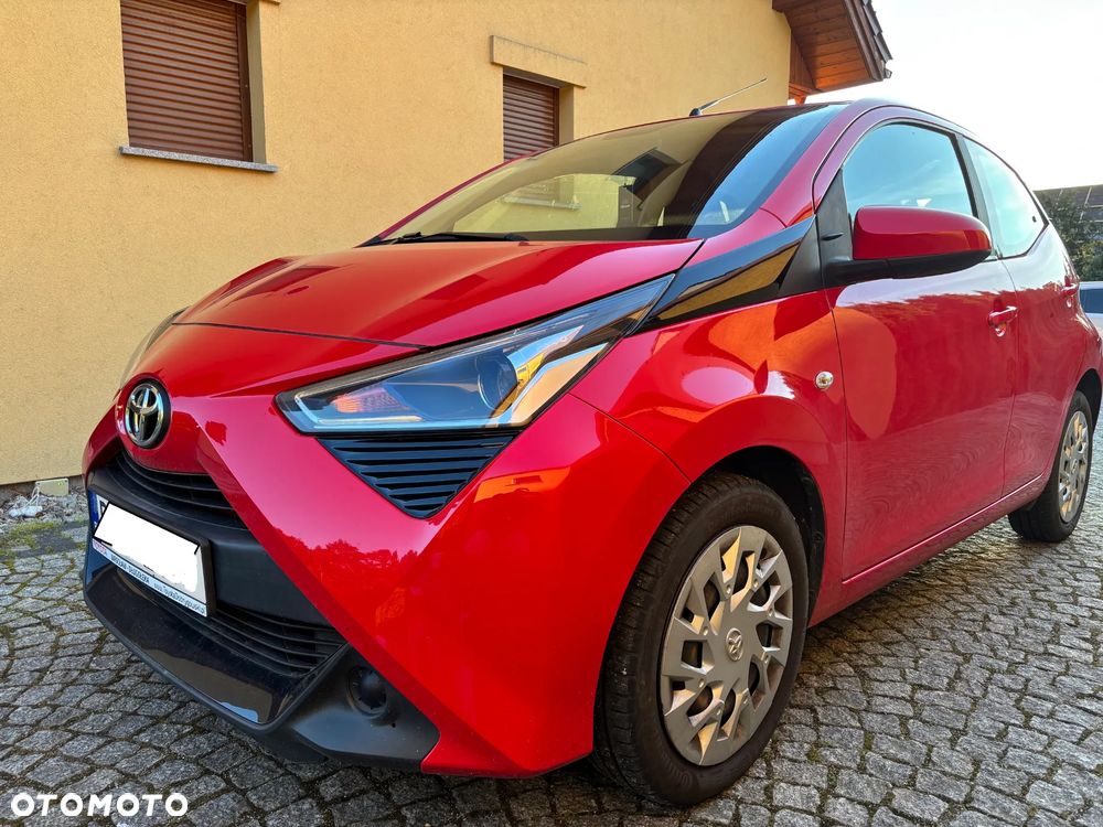 Toyota Aygo x-play - 2