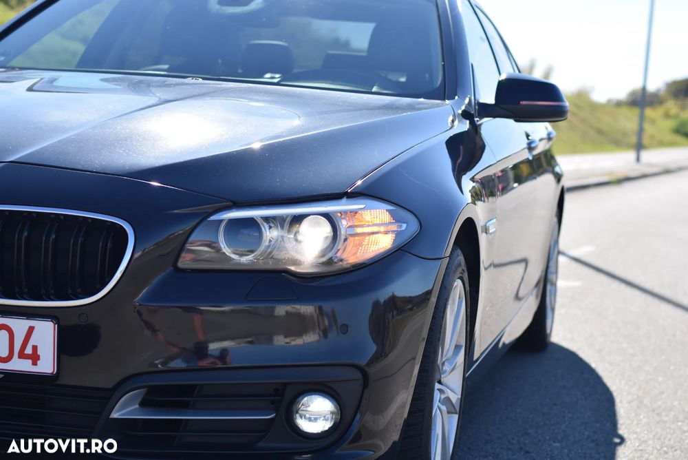 BMW Seria 5 525d Sport-Aut. - 33