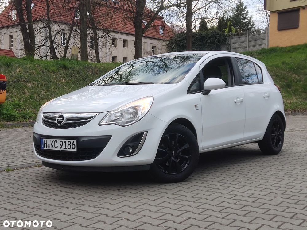 Opel Corsa 1.2 16V Cosmo - 1