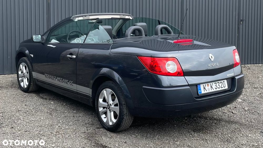 Renault Megane 2.0 16V Dynamique - 8