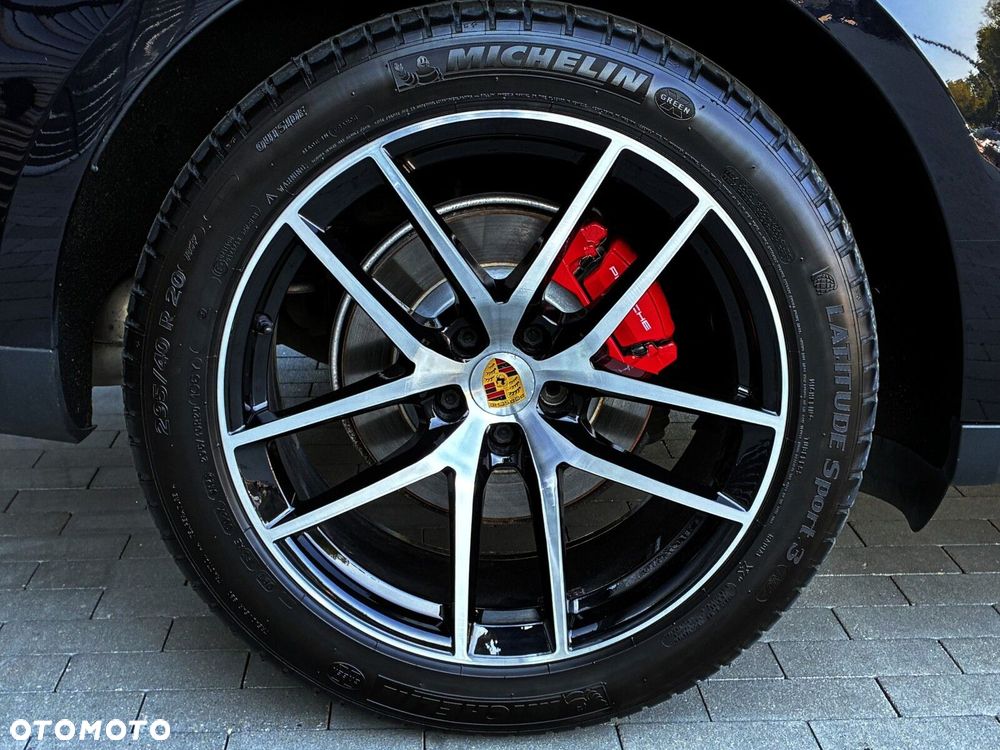 Porsche Macan - 17