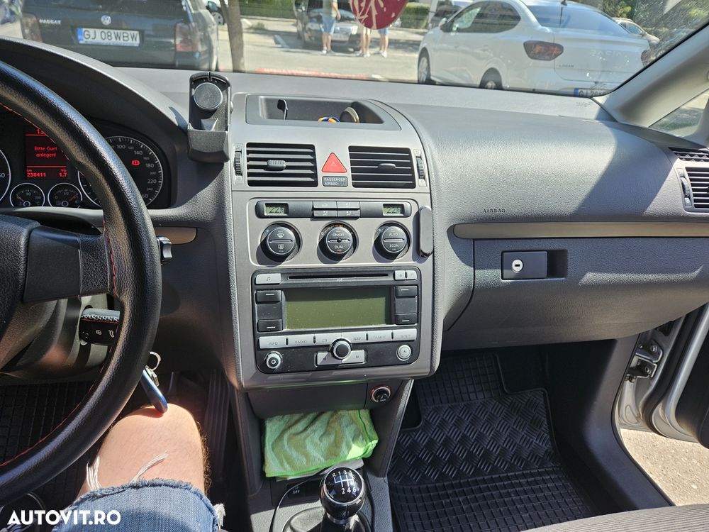Volkswagen Touran 1.9 TDI - 8