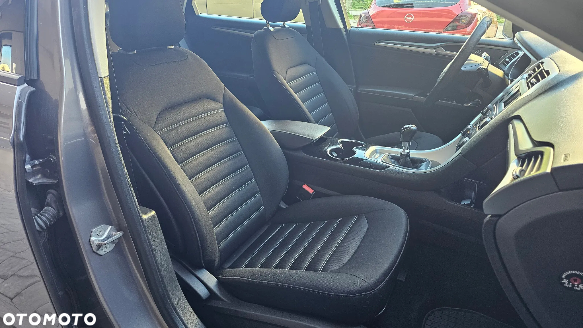 Ford Mondeo 1.5 EcoBoost Ambiente - 12