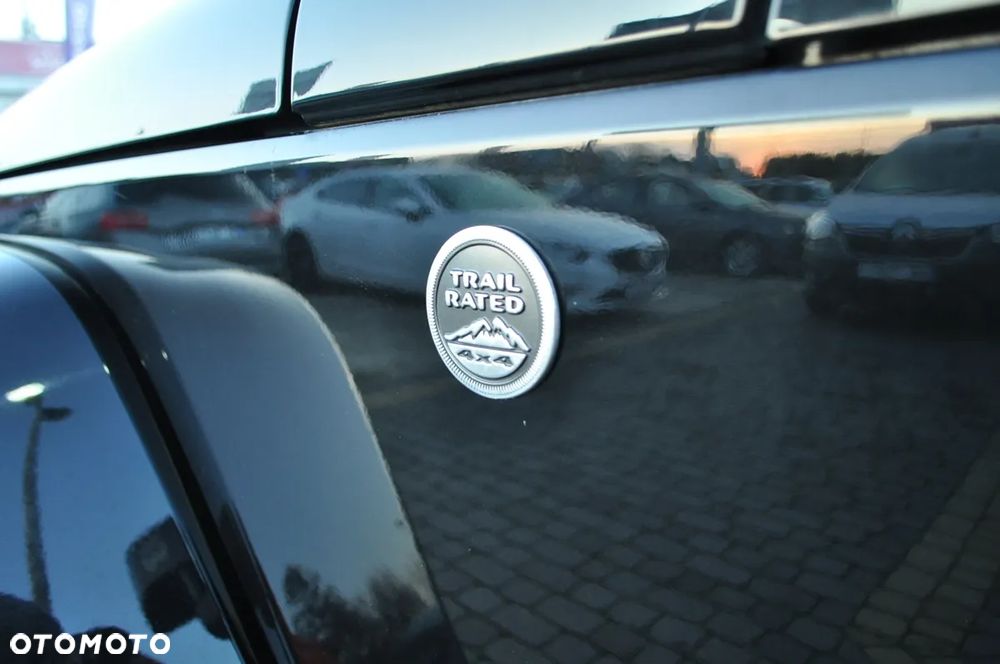 Jeep Wrangler 3.6 Unlim Sahara - 25