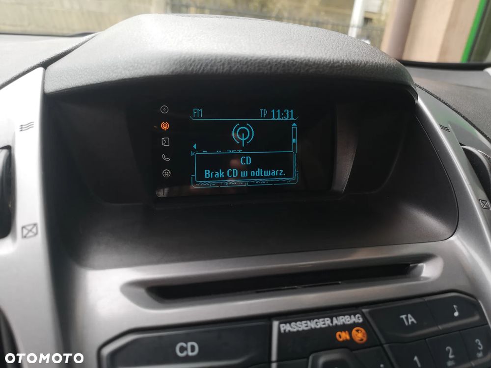 Ford Tourneo Connect Grand - 19