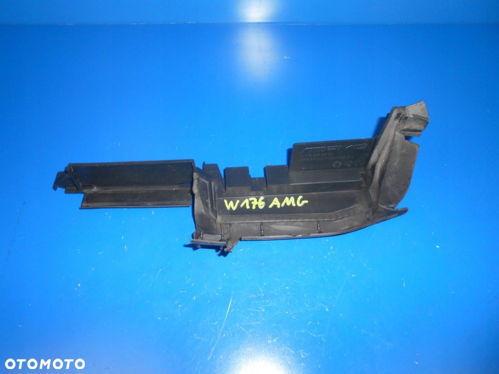 MERCEDES A W176 KIEROWNICA POWIETRZA WLOT AMG - 1