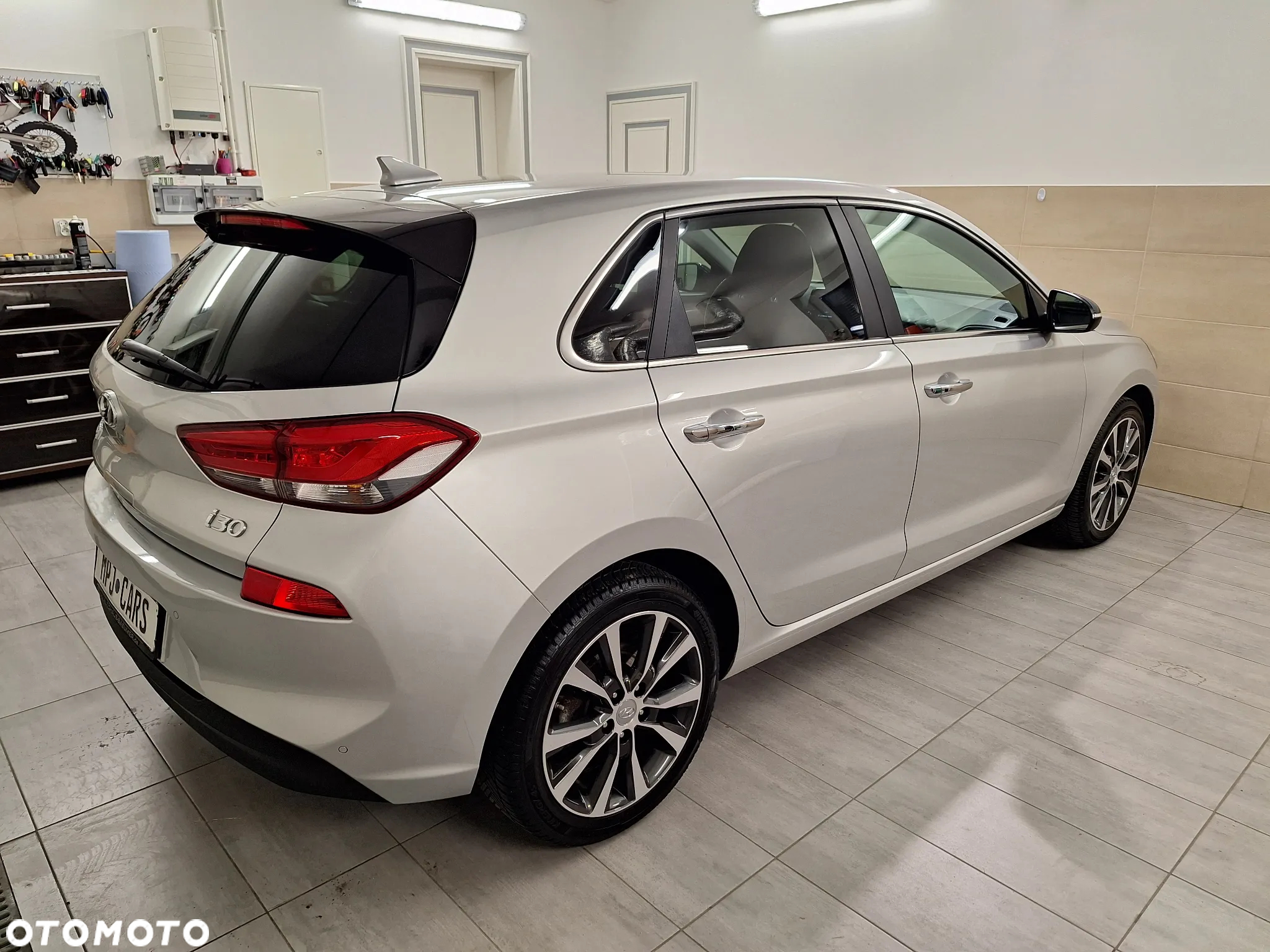 Hyundai i30 1.4 T-GDI Premiere Luxury - 13