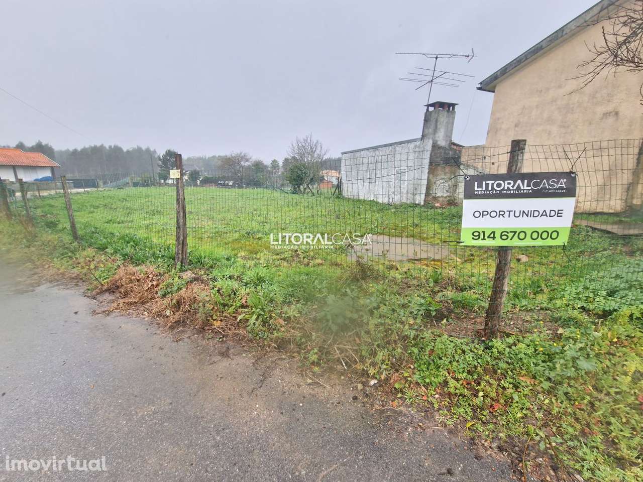 Terreno de construção - 70 metros de Frente - Grande imagem: 2/12