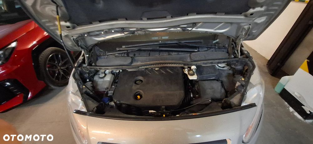 Ford Tourneo Connect - 4