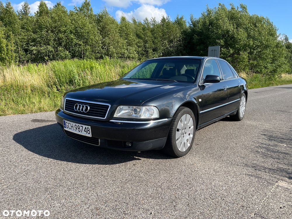 Audi A8 - 1