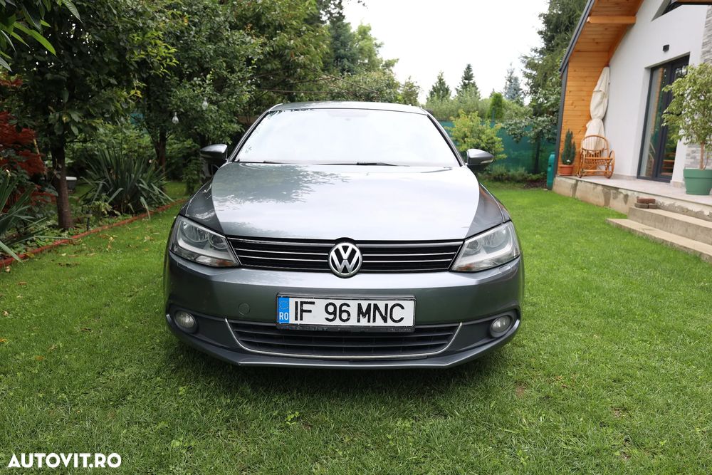Volkswagen Jetta 2.0 TDI CR DPF Highline - 2