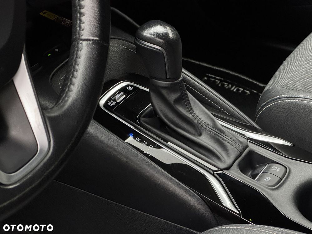 Toyota Corolla 2.0 Hybrid Style - 11