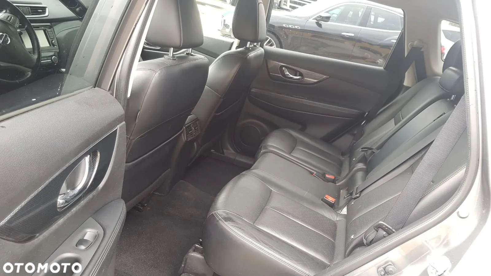 Nissan X-Trail 1.6 DCi N-Connecta 2WD Xtronic - 19