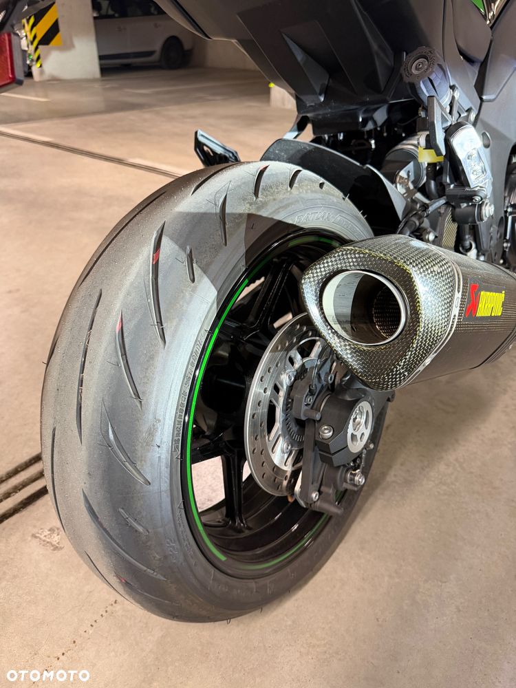 Kawasaki Ninja 1000 SX - 6