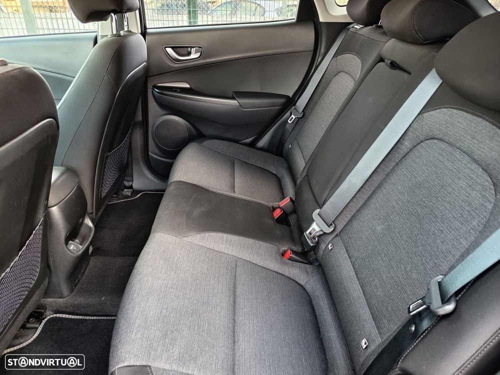 Hyundai Kauai 64 kWh Premium+LED - 13