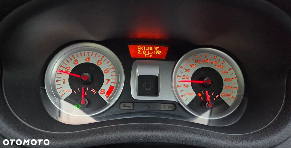 Renault Clio 1.6 16V GT - 14