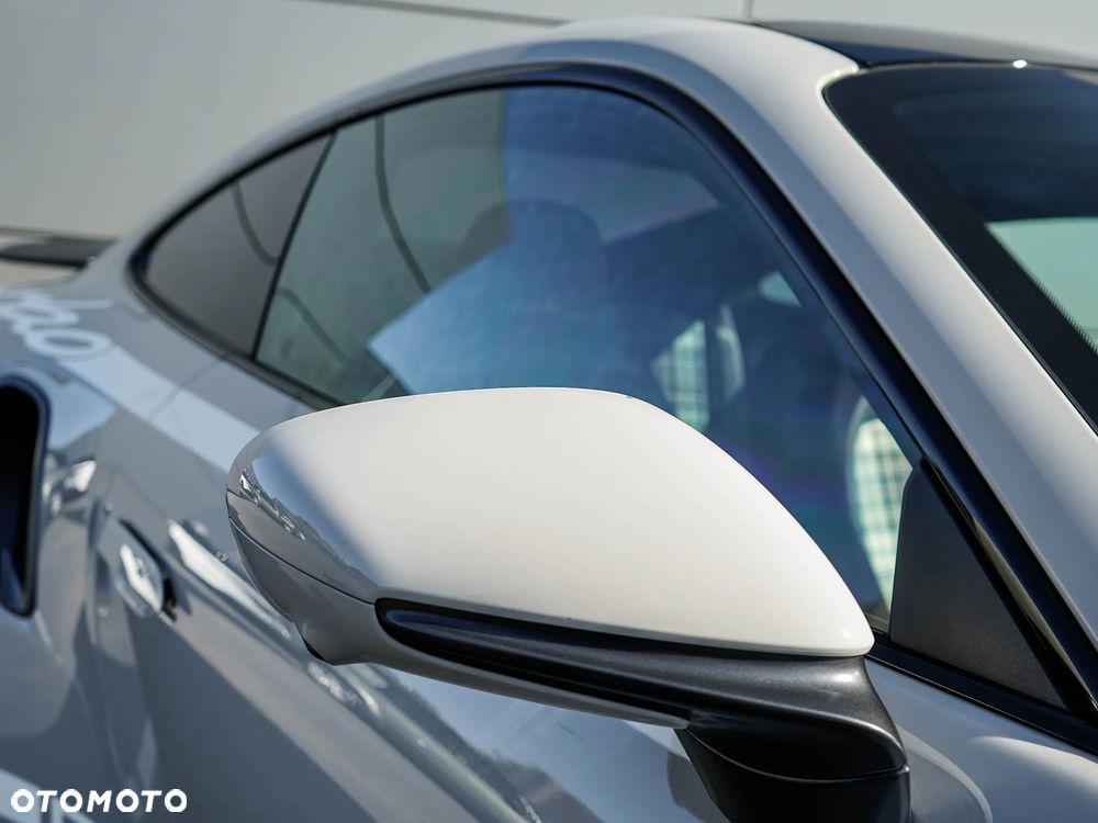 Porsche 911 Turbo 50 Years - 10
