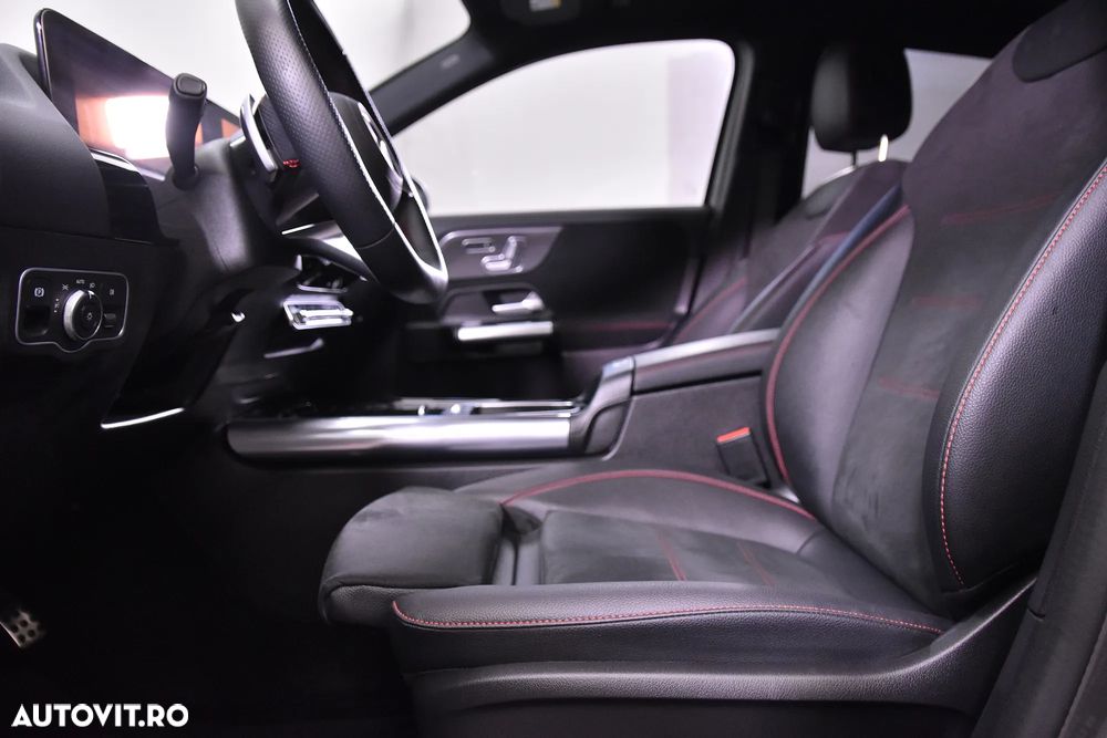 Mercedes-Benz GLA 200 d 4MATIC Aut. - 24
