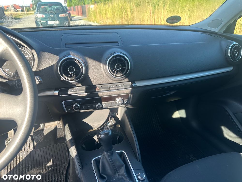 Audi A3 Sportback - 6