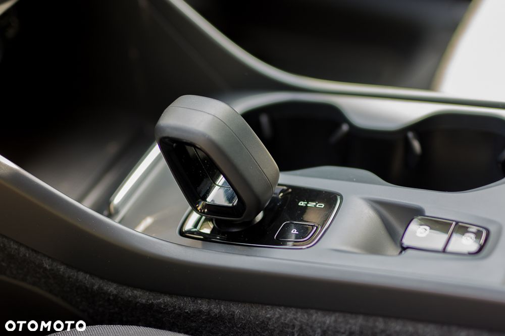 Volvo XC 40 T3 Momentum Pro - 9