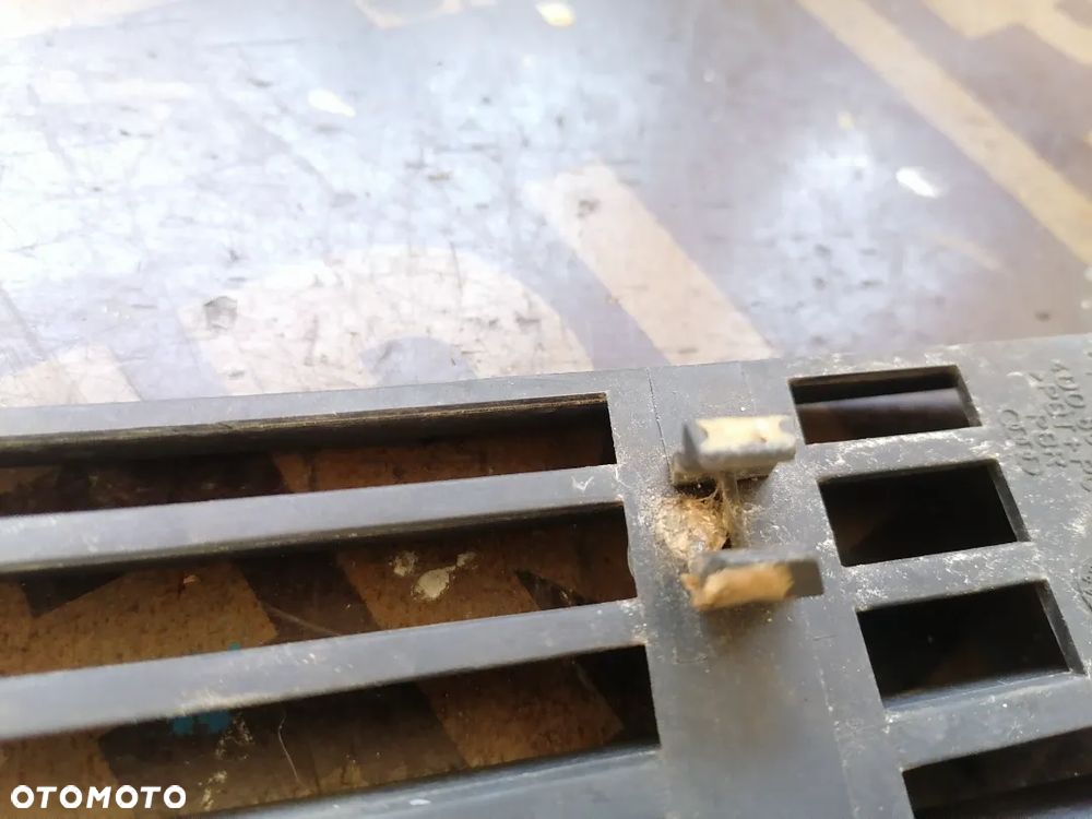 Atrapa Zaślepka Kratka Zderzaka Lewa Audi A8 D2 94-98 - 6