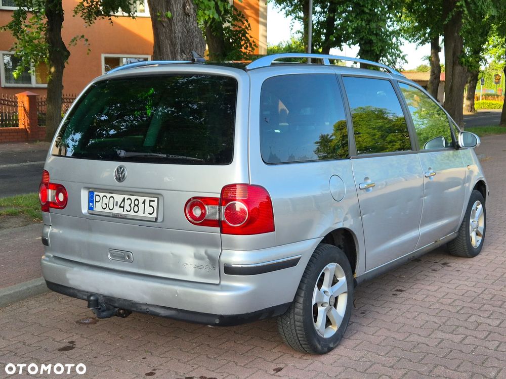 Volkswagen Sharan 1.9 TDI Automatik Freestyle - 3