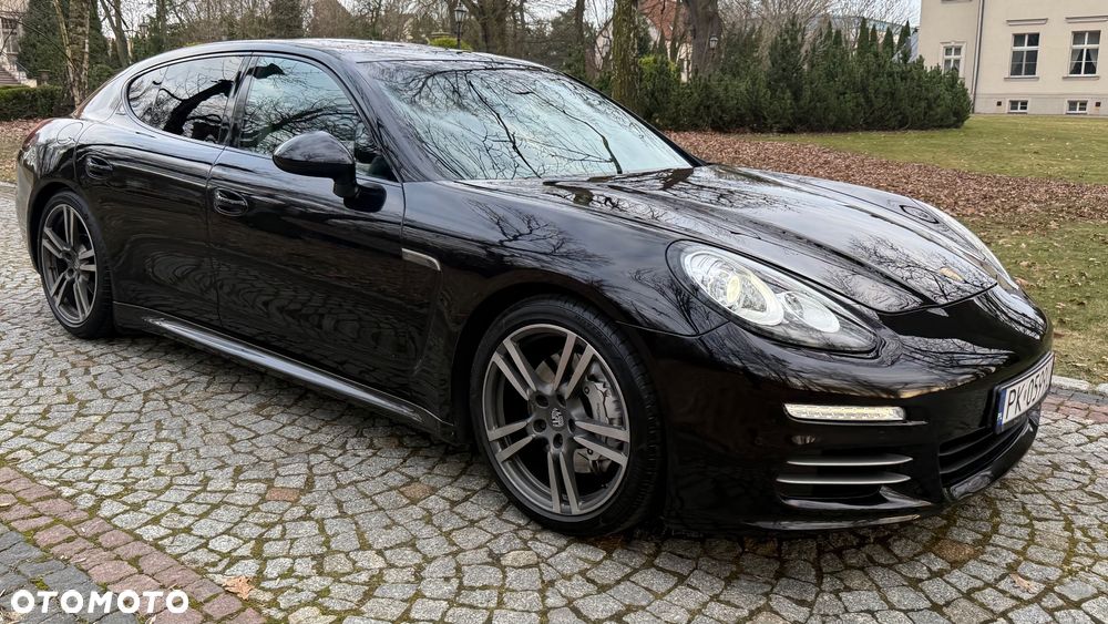 Porsche Panamera 4S - 17
