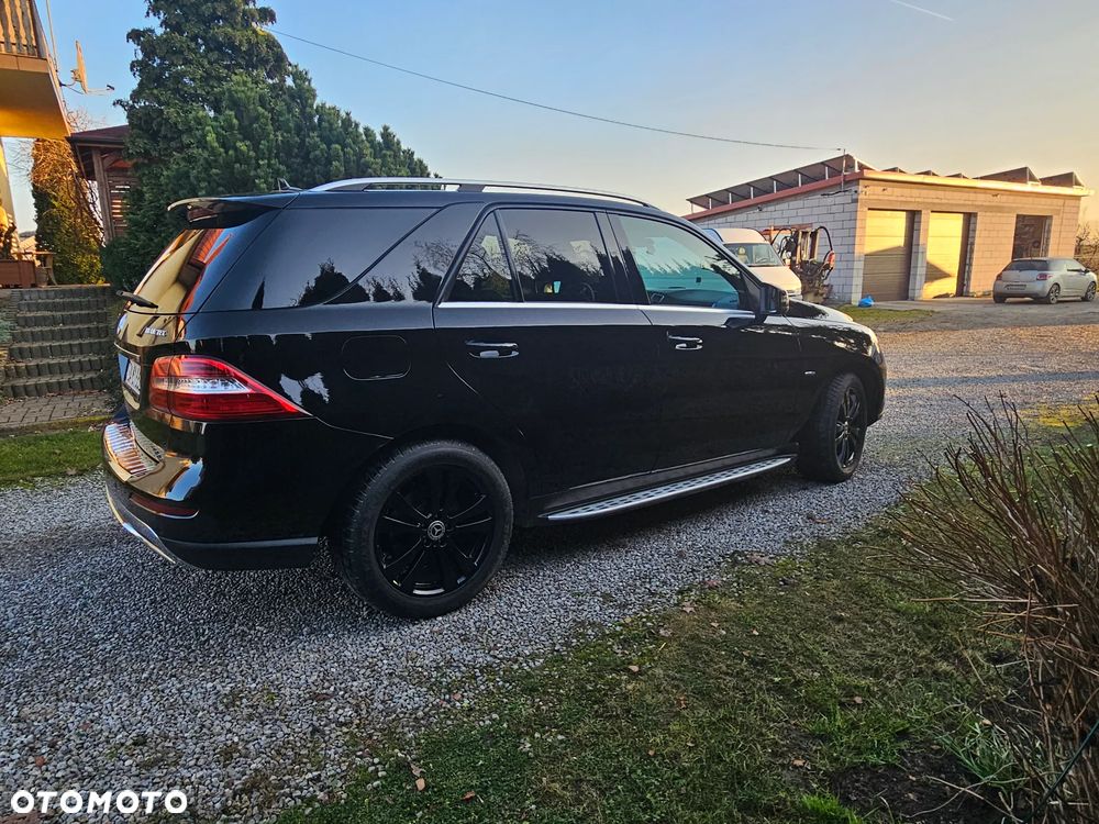 Mercedes-Benz ML - 4