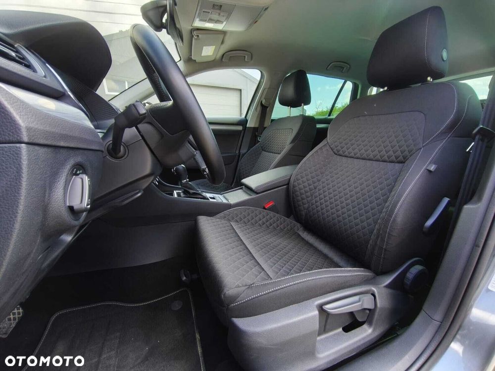 Skoda Superb 2.0 TDI SCR Ambition DSG - 9
