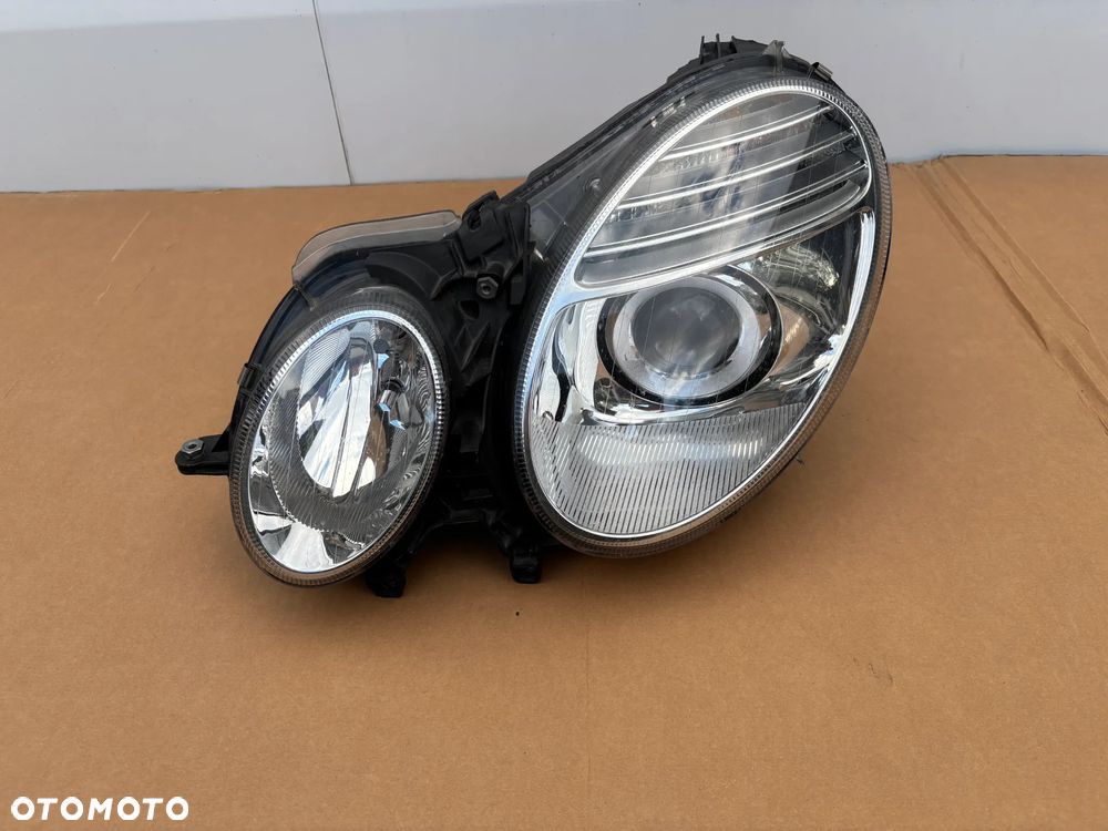 Mercedes E Klasa W211 Lift Oryginalna Lampa Lewa Przednia Xenon Skrętny Europejska