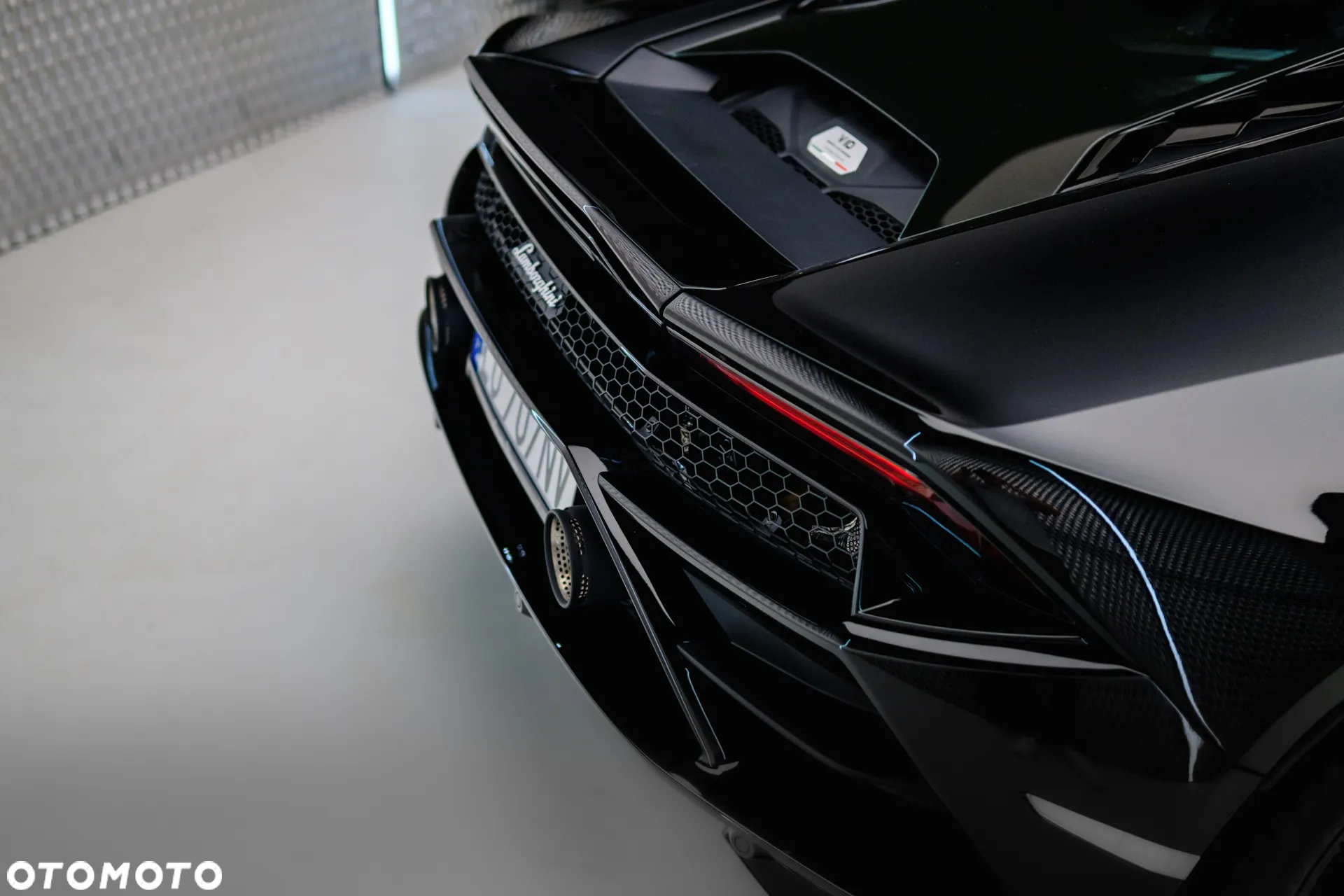Lamborghini Huracan - 5