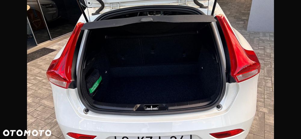 Volvo V40 D2 Geartronic RDesign - 16