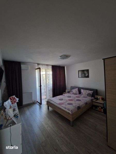 De vinzare apartament cu 2 camere,decomandat,52mp + boxa — fotografia 3