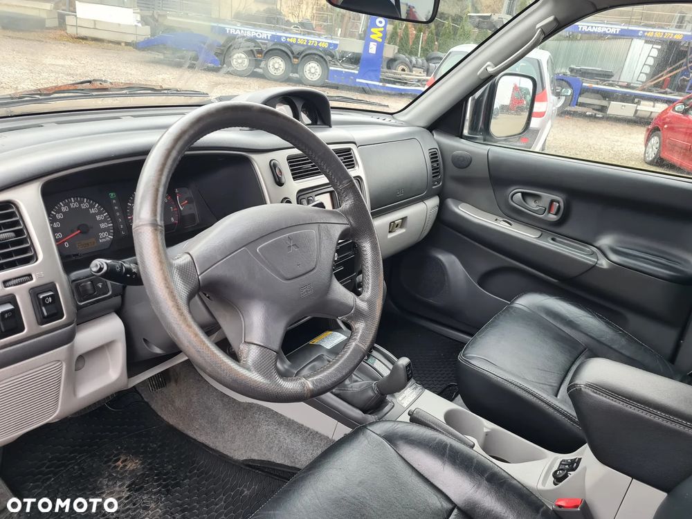 Mitsubishi Pajero 3.5 V6 GDI (lea) - 22