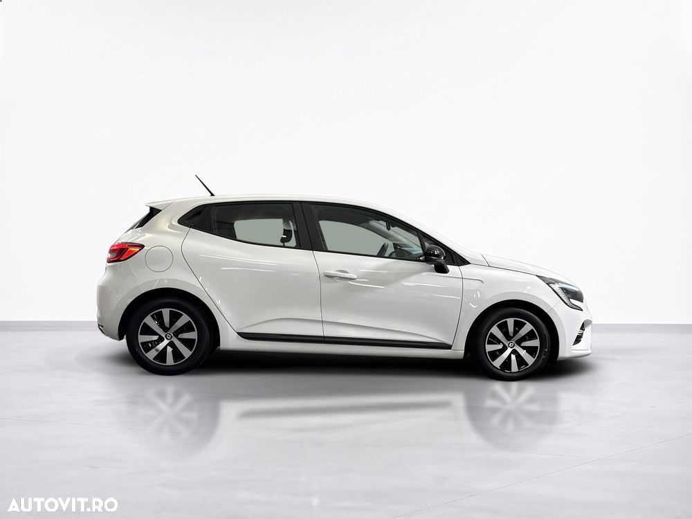 Renault Clio - 7