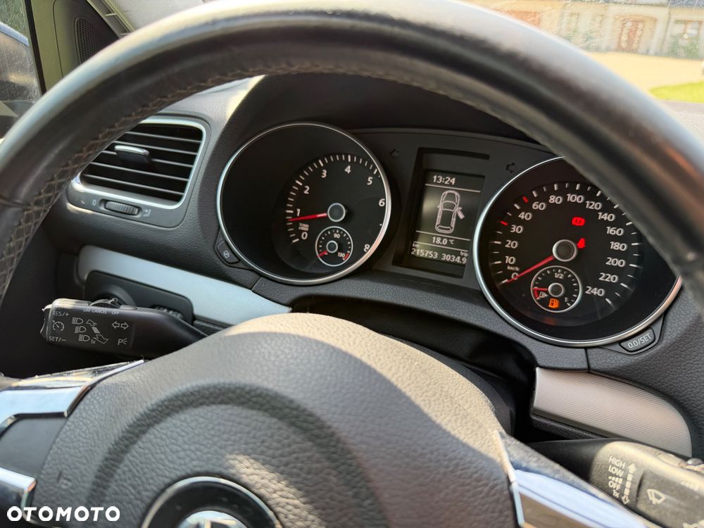 Volkswagen Golf 1.2 TSI BlueMot Comfortline - 5