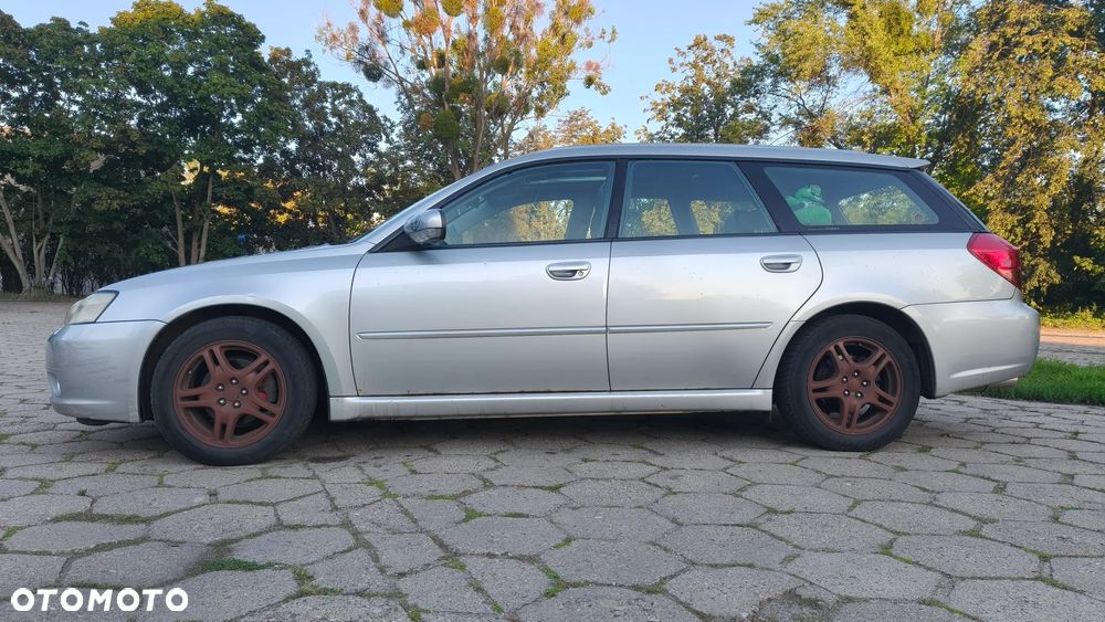 Subaru Legacy - 8