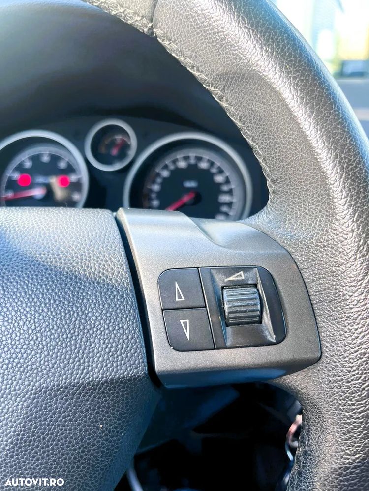 Opel Astra 1.6i Enjoy - 13